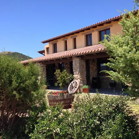 Séjour à la ferme Agriturismo Rocca Su Moru *